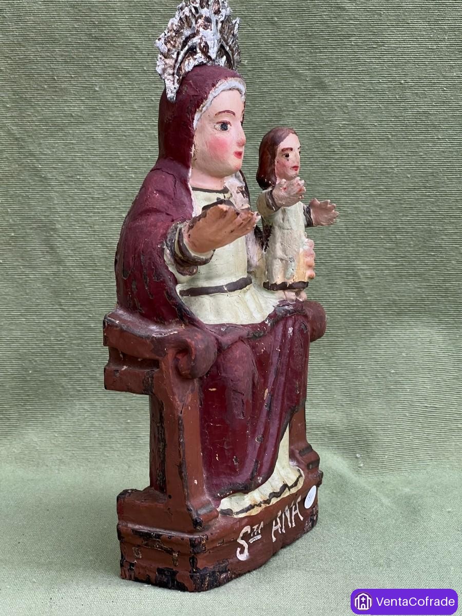 Santa Ana con la Virgen Niña Madera tallada y policromada. Siglo XVII - foto 4