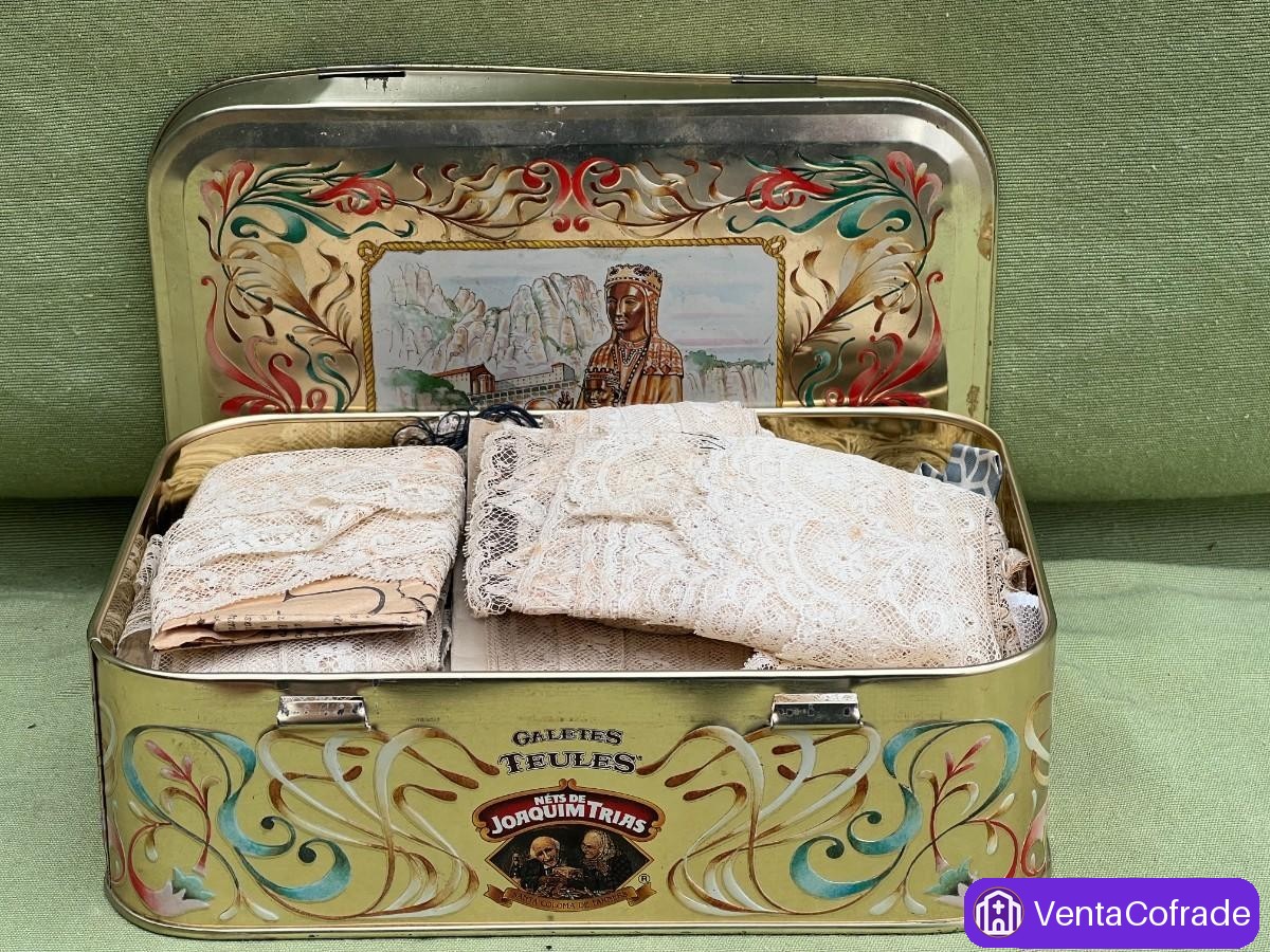 Lote Encaje Antiguo Variado en Caja Metálica - foto 1