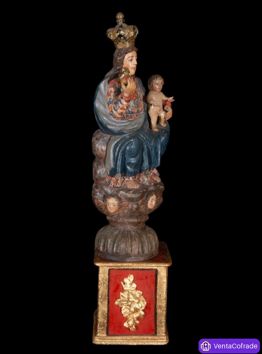 Virgen con Niño entronizada en madera policromada. Escuela colonial S. XVIII - foto 6