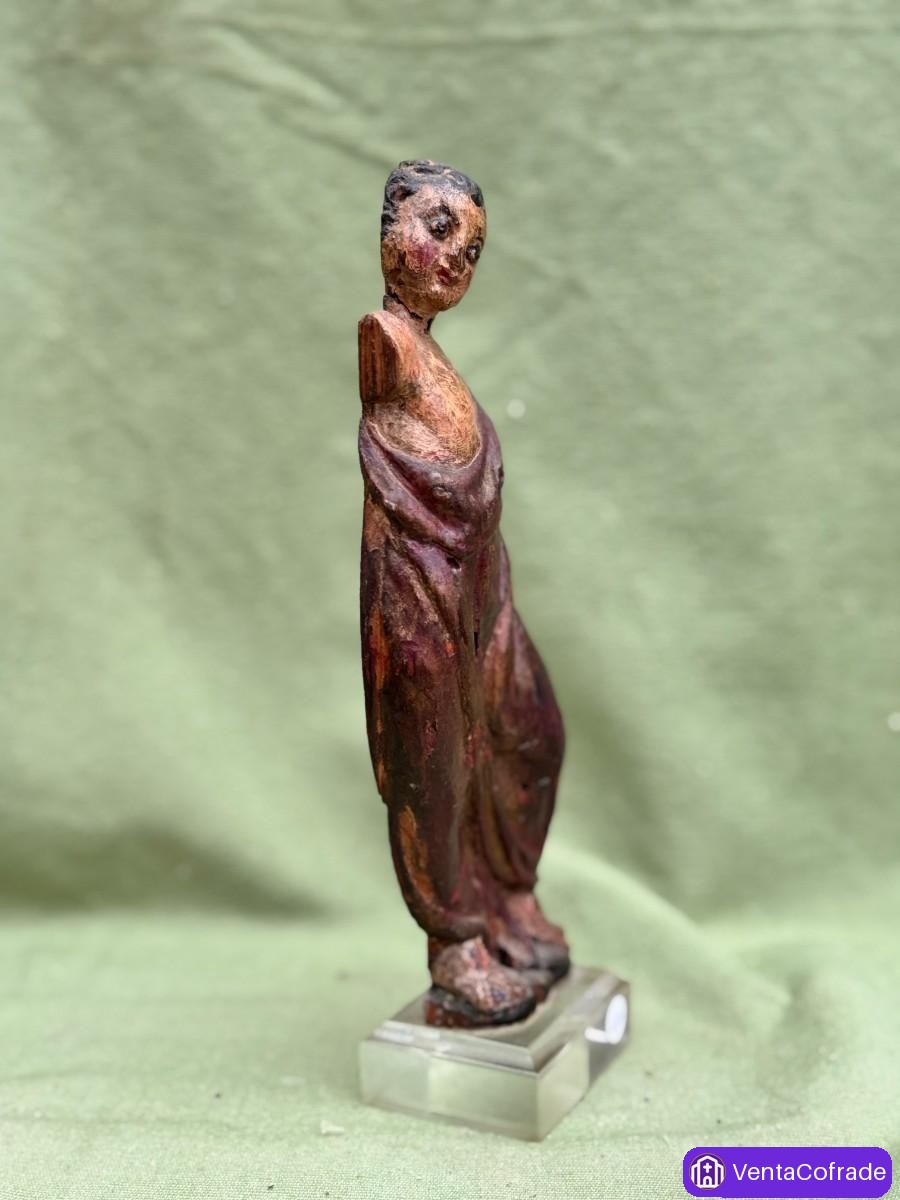 Escultura antigua en madera policromada de figura infantil – Escuela española, s. XVII–XVIII - foto 2