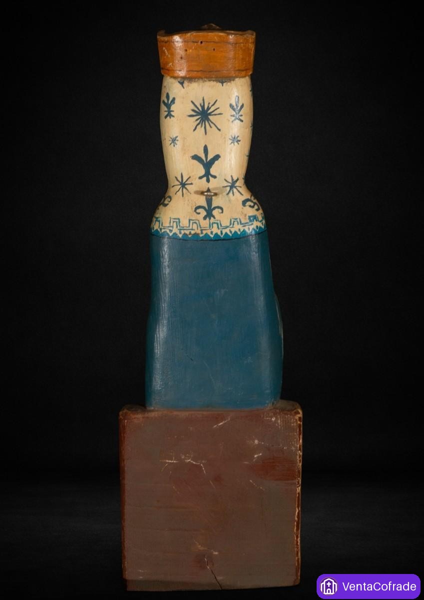 Virgen románica con el Niño entronizada, talla en madera policromada estilo románico, 60 cm - foto 6