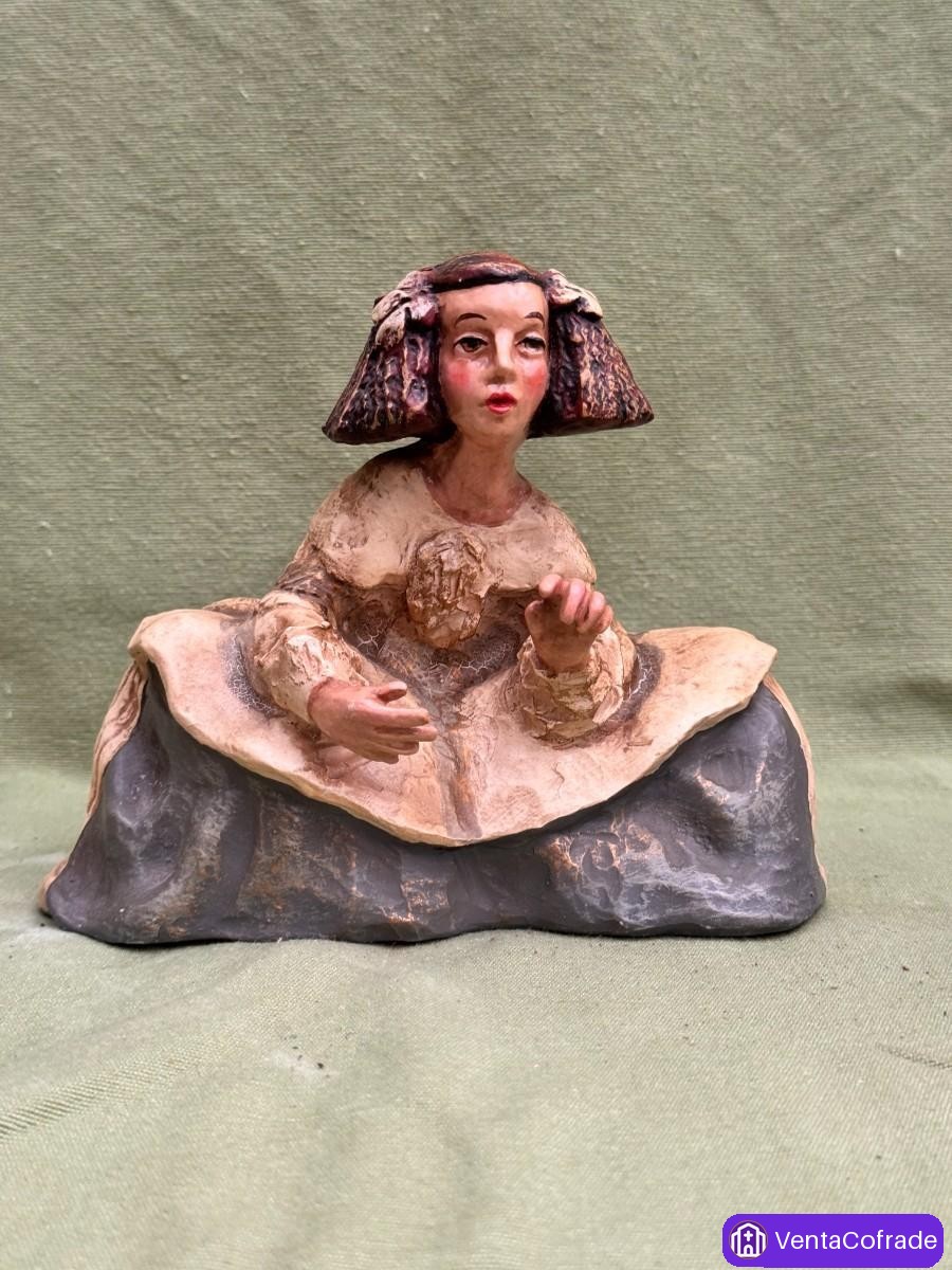 Conjunto de 3 figuras de colección inspiradas en Las Meninas, resina policromada, acabado artesanal - foto 4