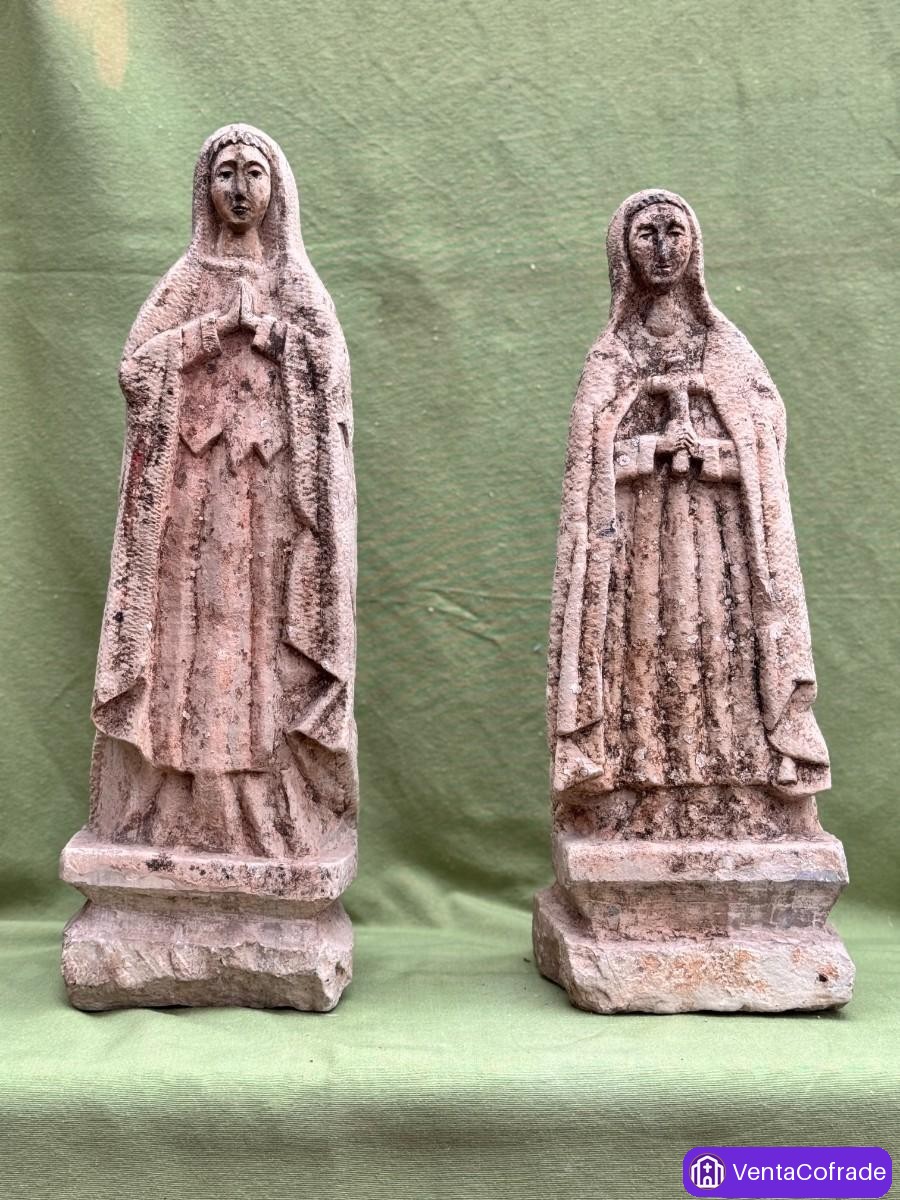 Pareja de esculturas religiosas en granito, estilo gótico, 57 y 52 cm. S XIX - foto 5