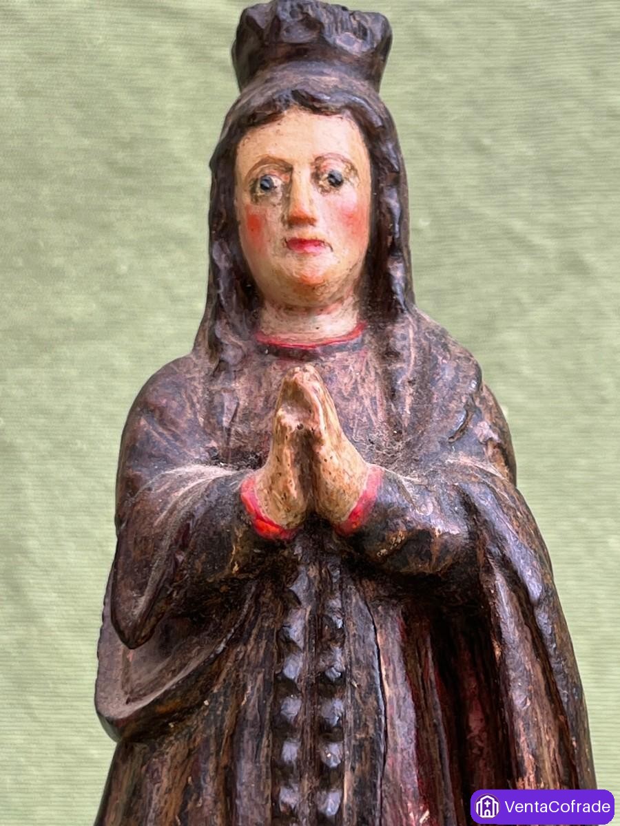 Virgen orante en madera tallada y policromada, siglo XVII - foto 2