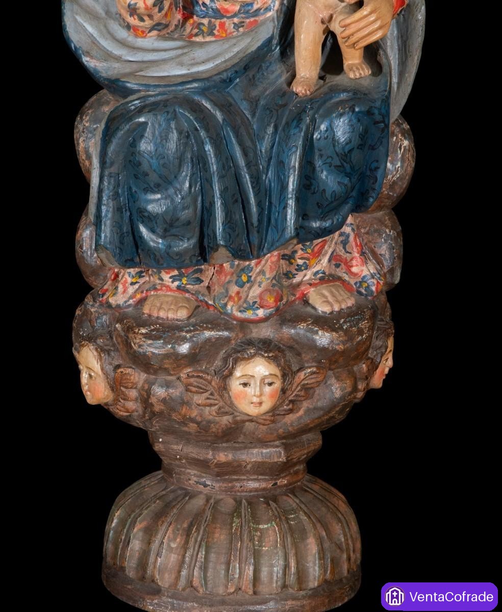 Virgen con Niño entronizada en madera policromada. Escuela colonial S. XVIII - foto 4