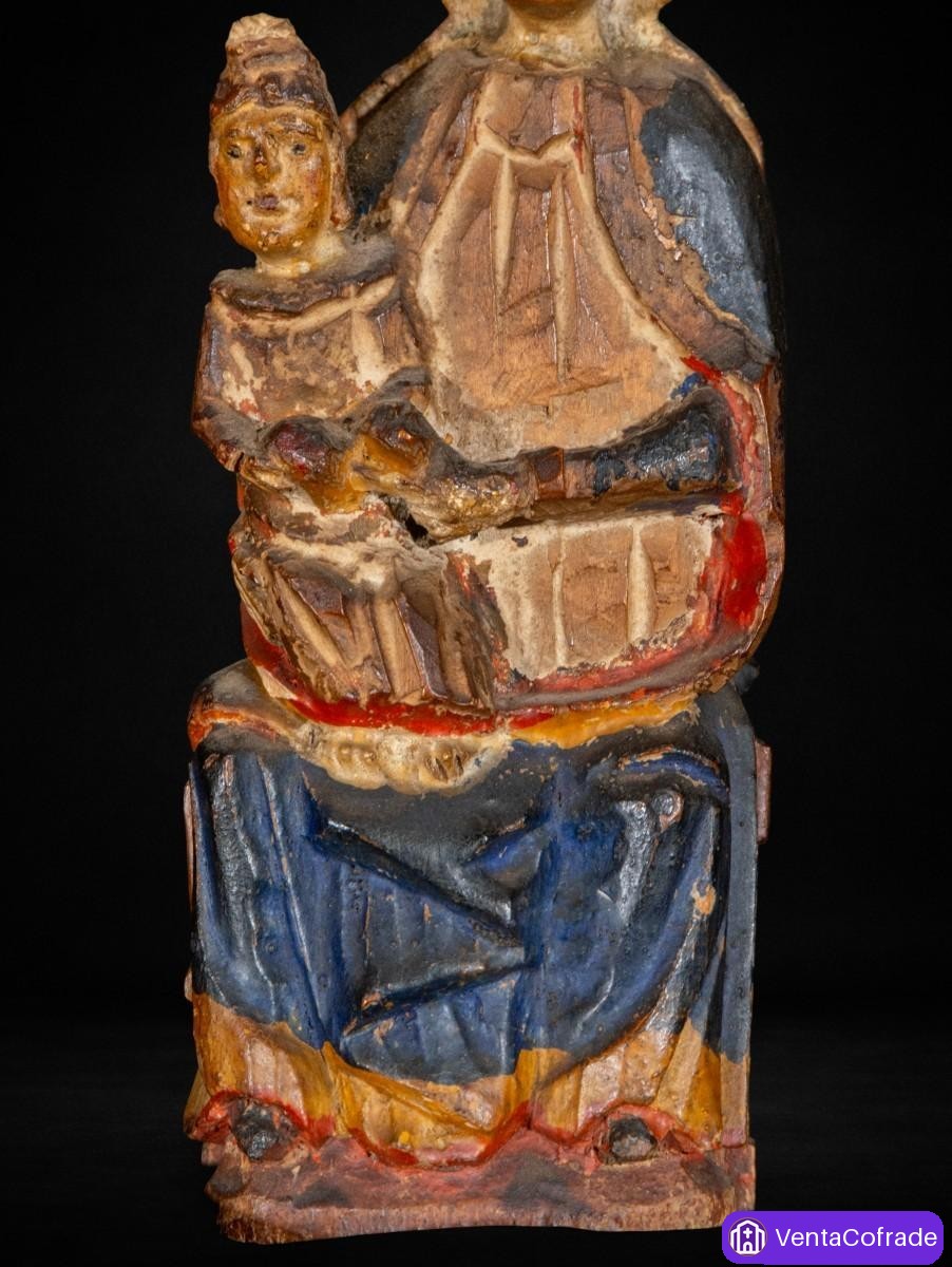 Virgen sedente con Niño, talla en madera policromada, siglo XVI–XVII - foto 5