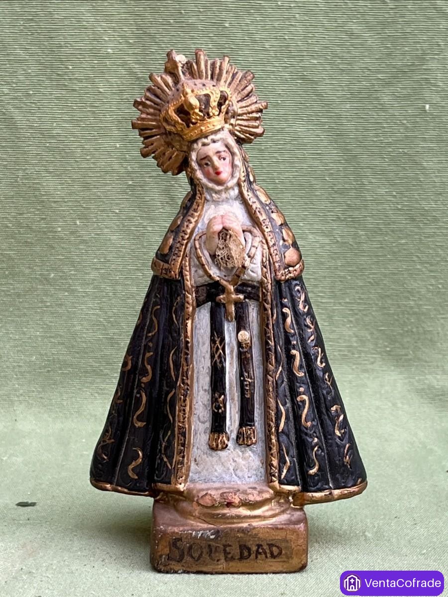 Virgen de la Soledad española en resina pintada, imagen devocional, 16 cm - foto 1