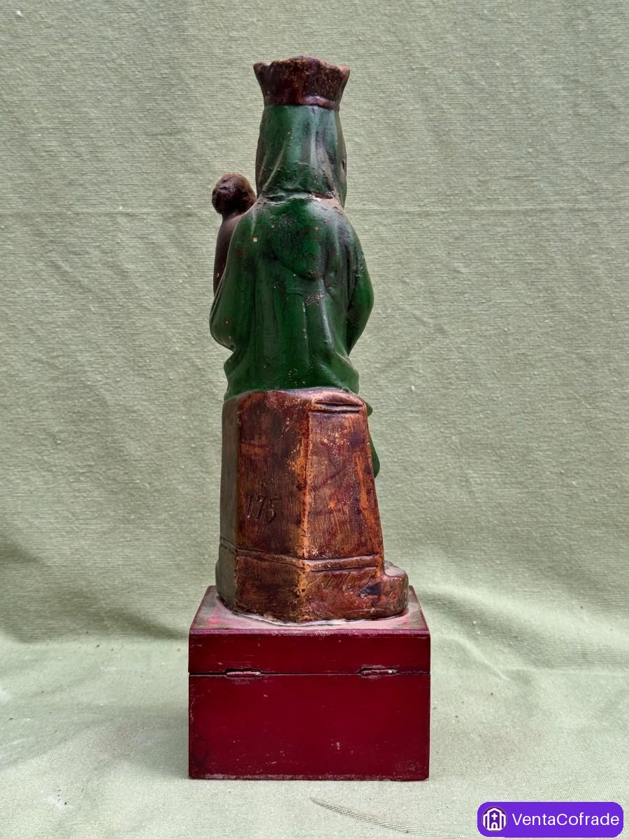 Virgen con Niño madera policromada siglo XX escultura religiosa de autor - foto 3