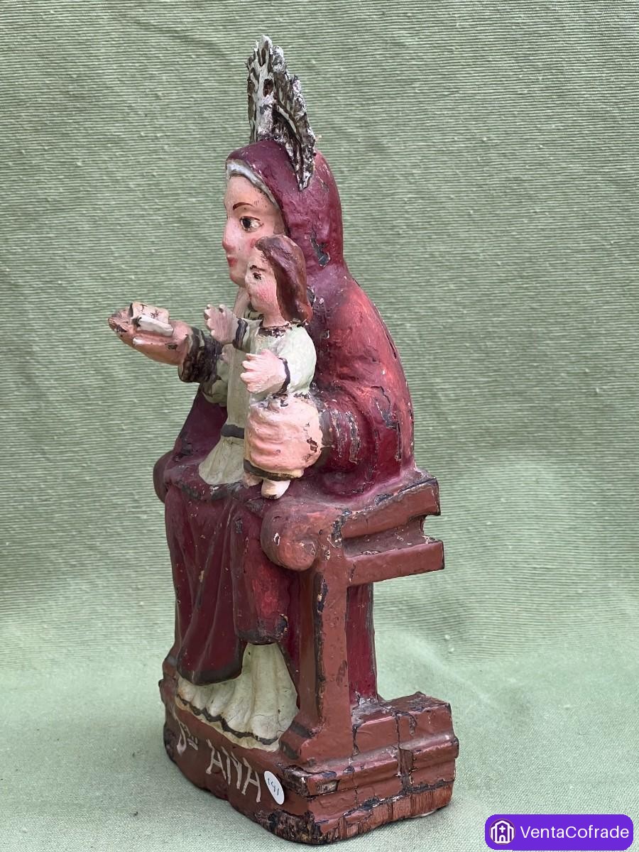 Santa Ana con la Virgen Niña Madera tallada y policromada. Siglo XVII - foto 6