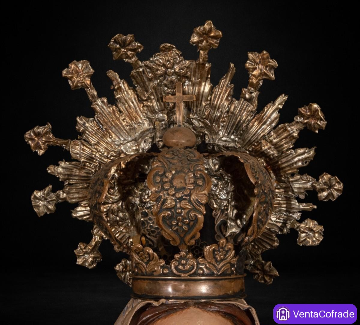 Virgen con Niño de vestir en madera tallada y policromada. Siglo XVII-XVIII. Coronas de plata - foto 5