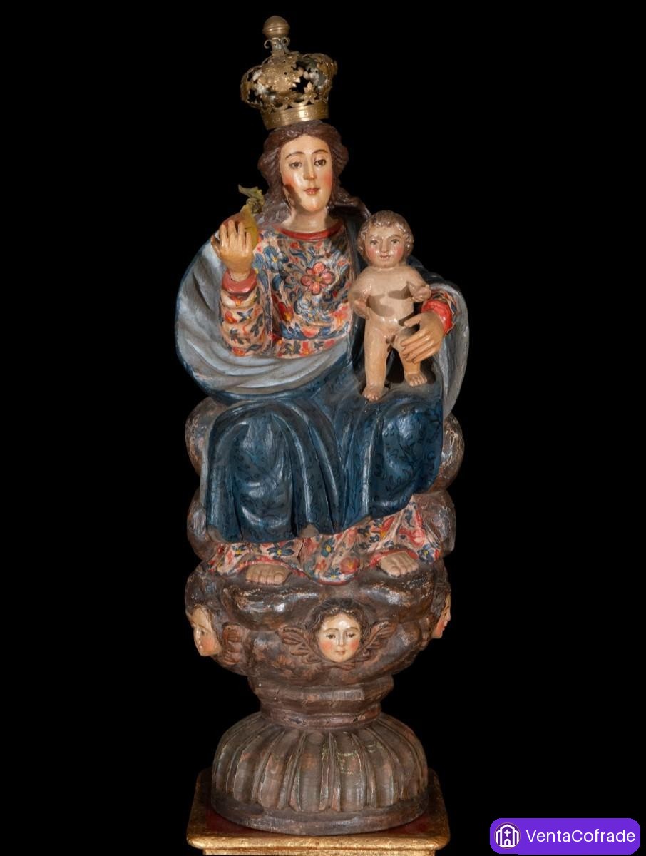 Virgen con Niño entronizada en madera policromada. Escuela colonial S. XVIII - foto 2