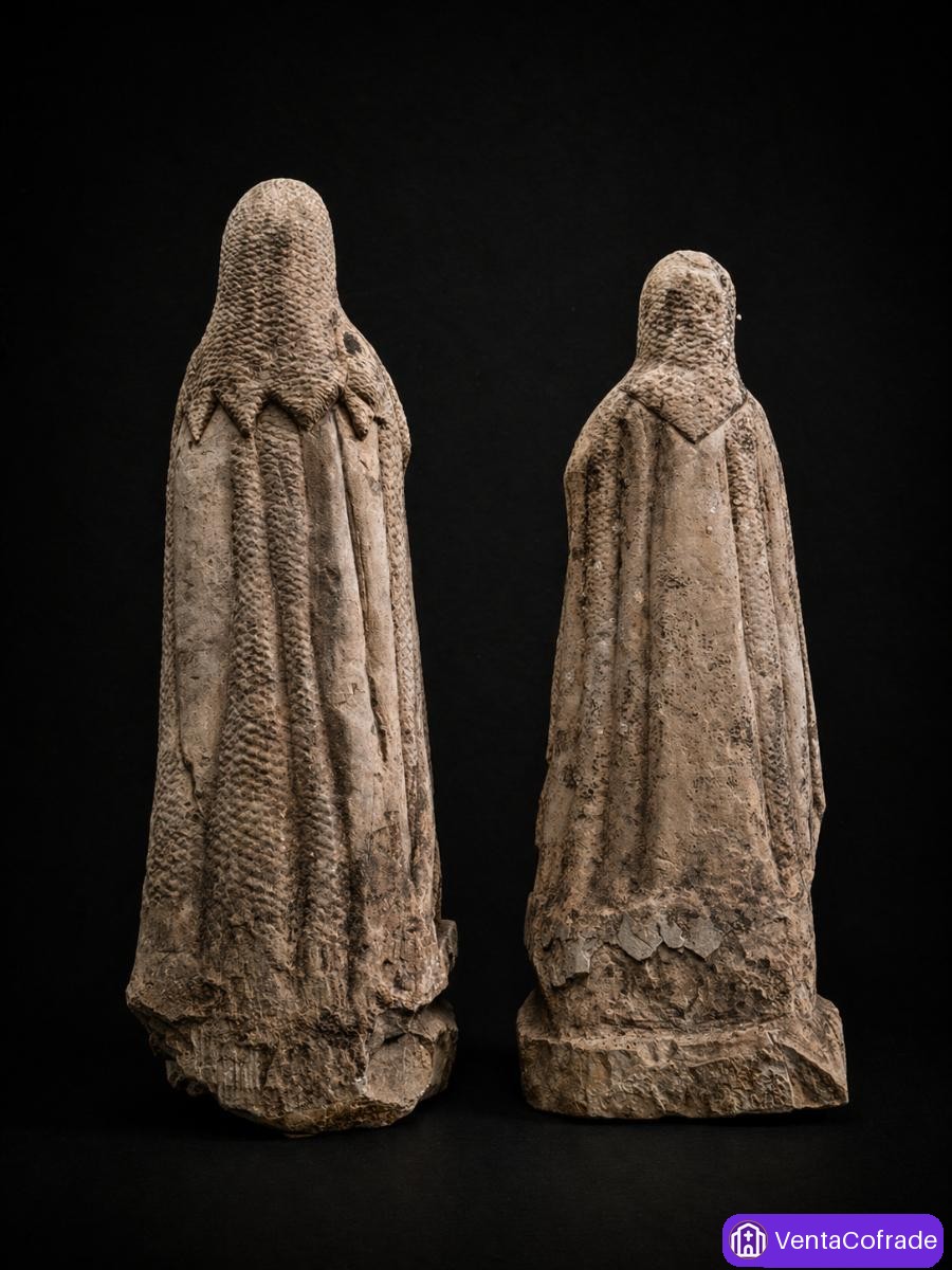 Pareja de esculturas religiosas en granito, estilo gótico, 57 y 52 cm. S XIX - foto 4