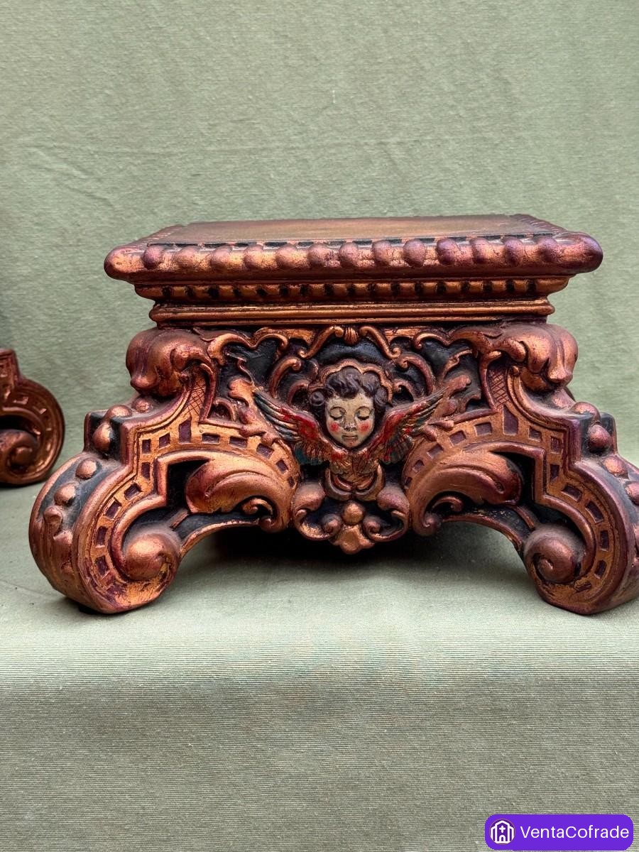 Pareja de ménsulas neobarrocas de terracota policromada con querubines · Finales del siglo XIX - foto 5