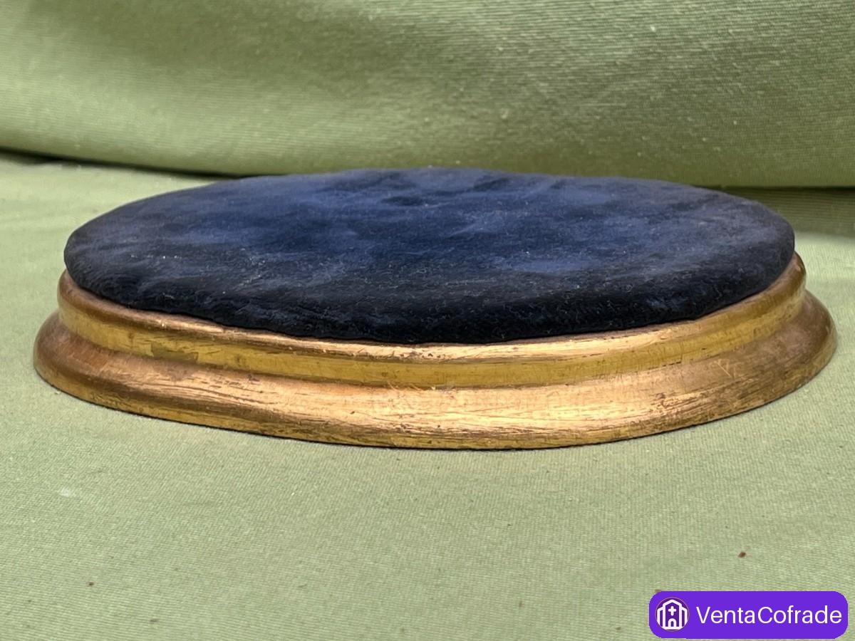 Peana antigua madera dorada y terciopelo 19 cm. - foto 5